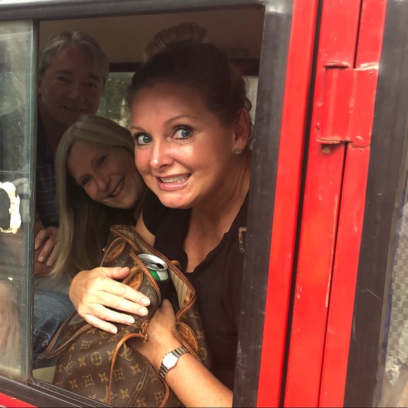 Meet your Posher, Lori - Picture 4 of 8